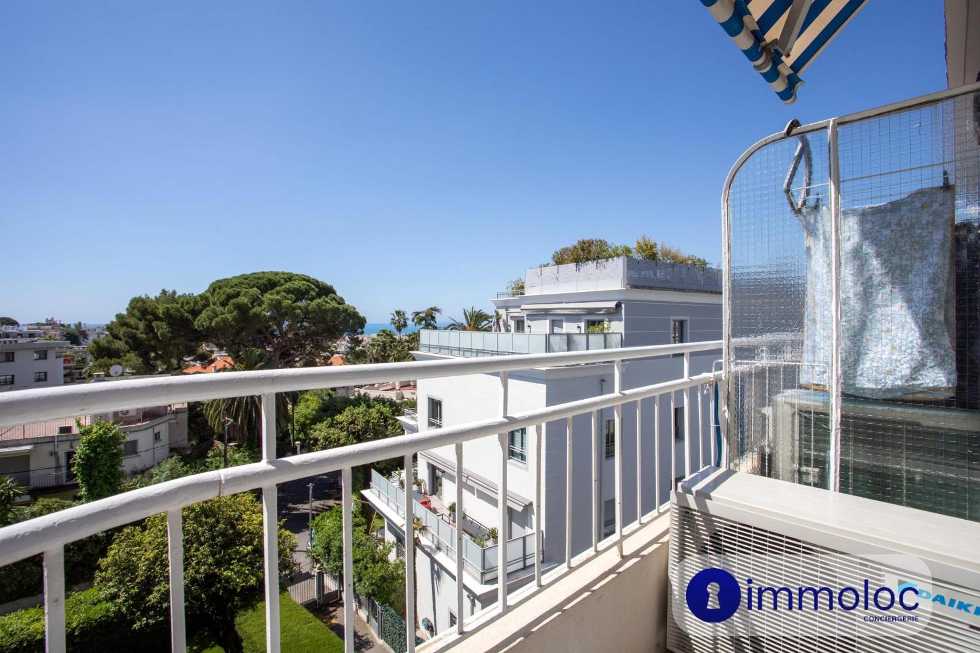 T2 Air-conditioned Sea View Cimiez District Apartment