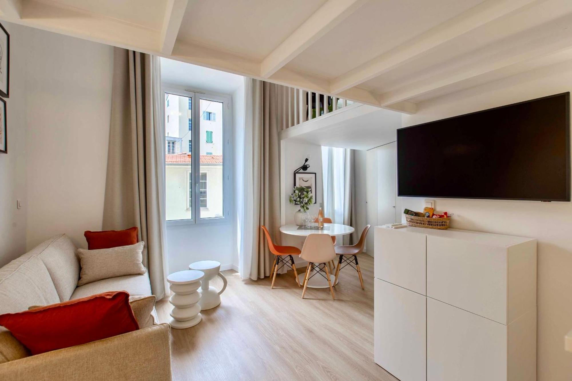 Suede Promenade Duplex At 1 Min From The Sea 2 Bathrooms * Nice