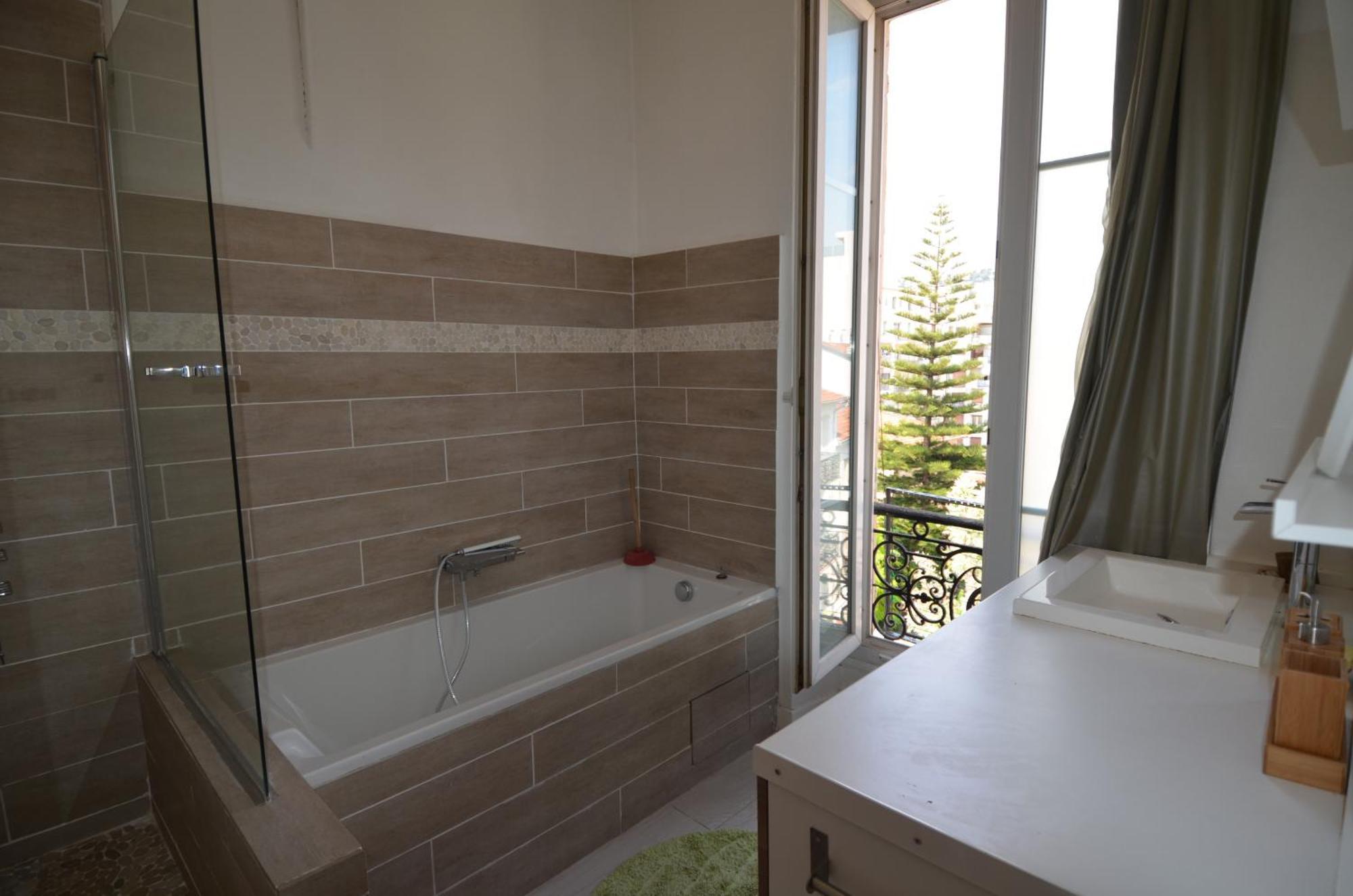 Duplex Borriglione - Spacieux Pour 6 Personnes Au Pied Du Tram