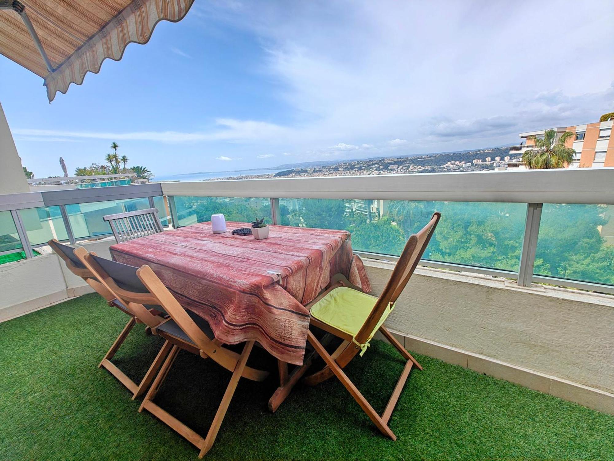 2 Bedroom Flat With Terrasse & Car-park Ouest * Nice