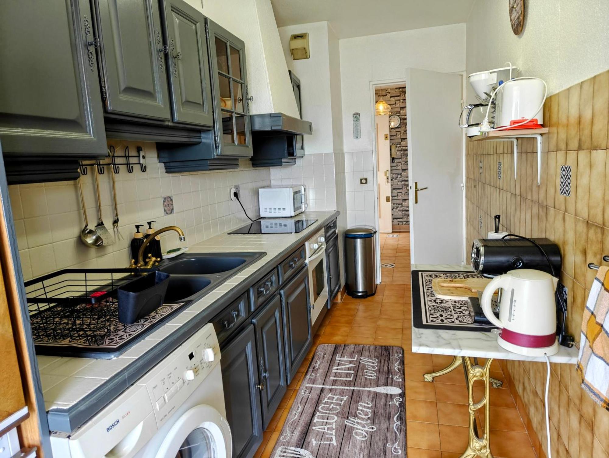 2 Bedroom Flat With Terrasse & Car-park Ouest * Nice