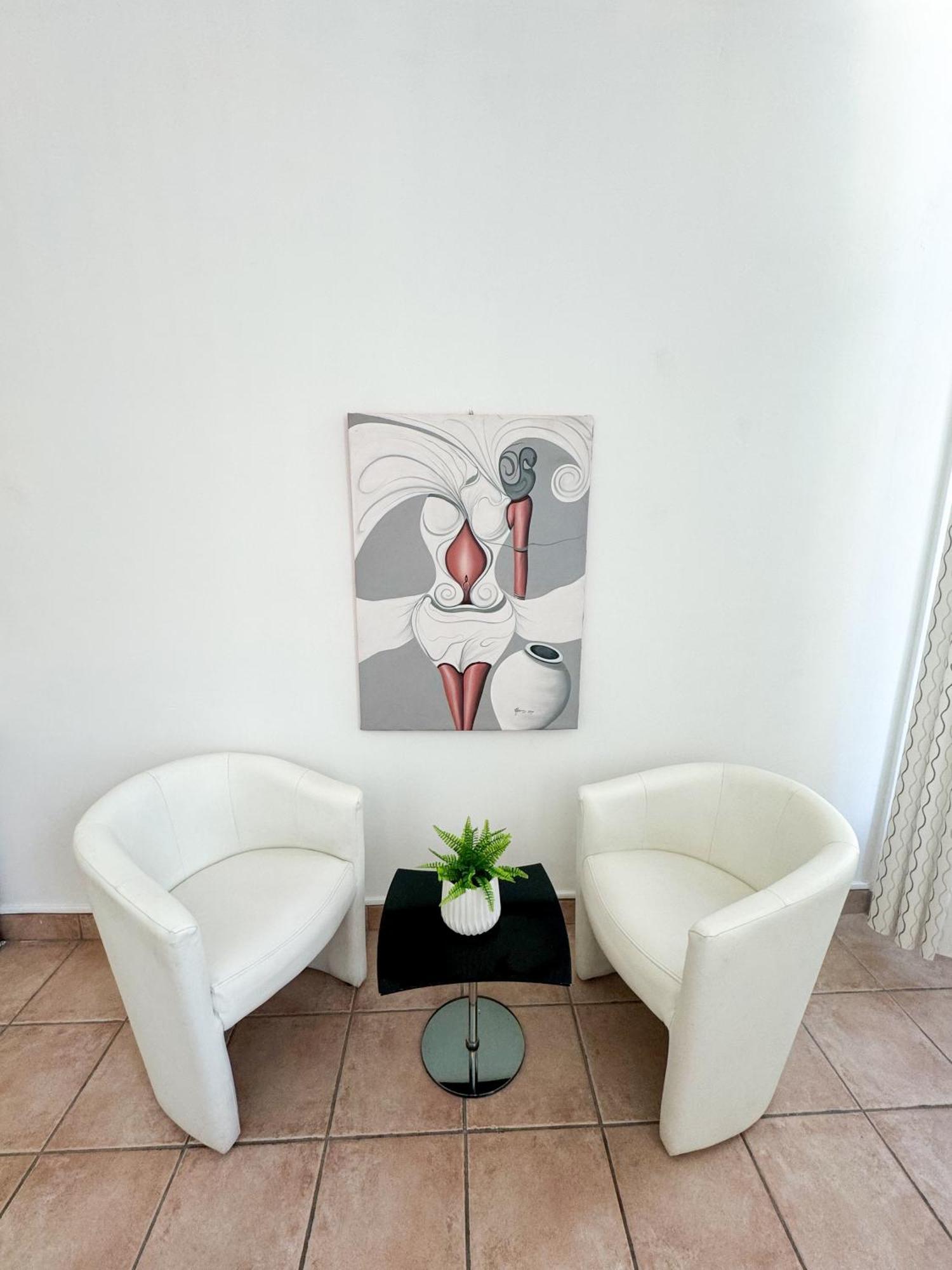L'echappee De Riviera I Centre-ville I Climatise I Proche Gare Et I Ideal Couple Et Famille *