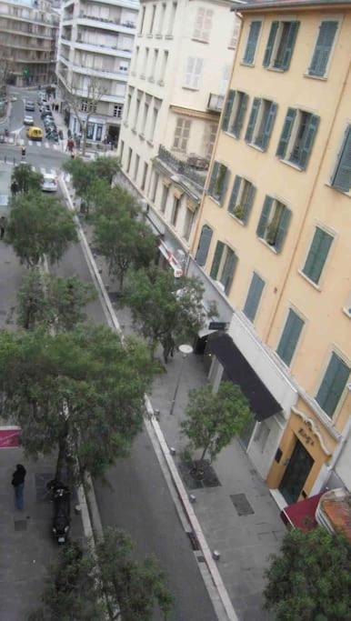 1 Bedroom Flat In The Street Apartment