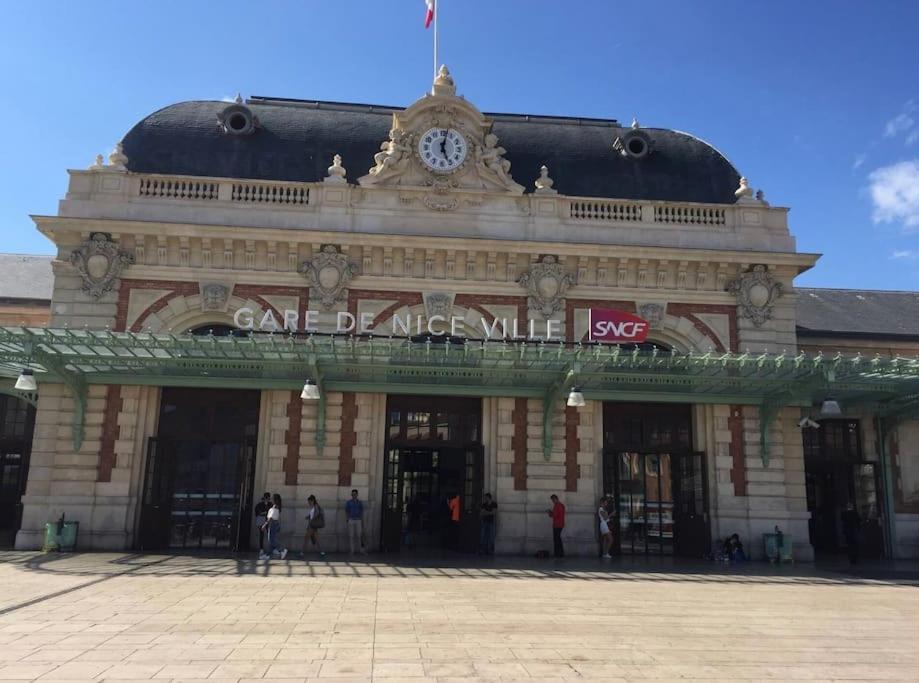 4 Face Gare Nice-ville * Nice