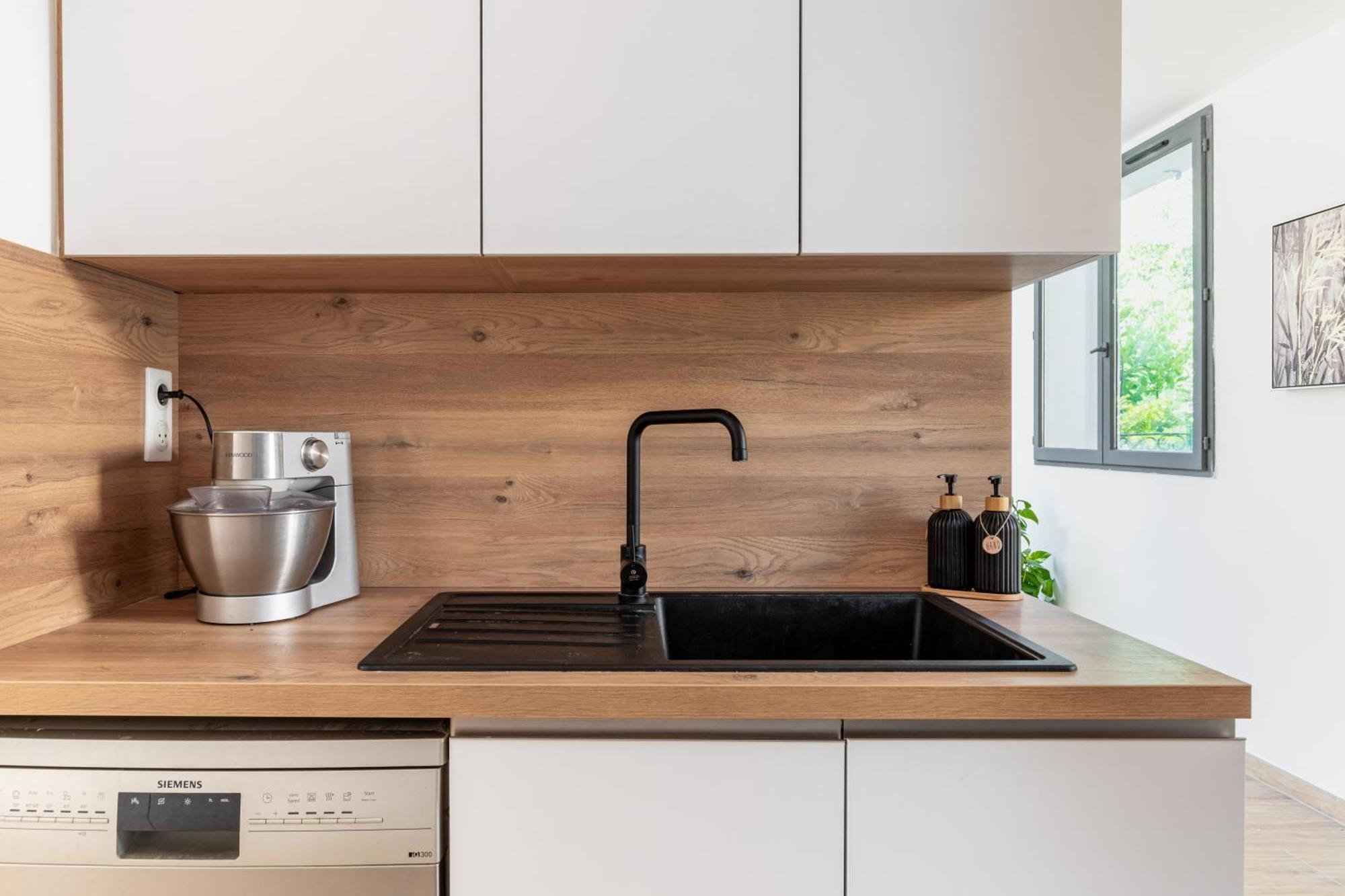 Summertime Villa Nice