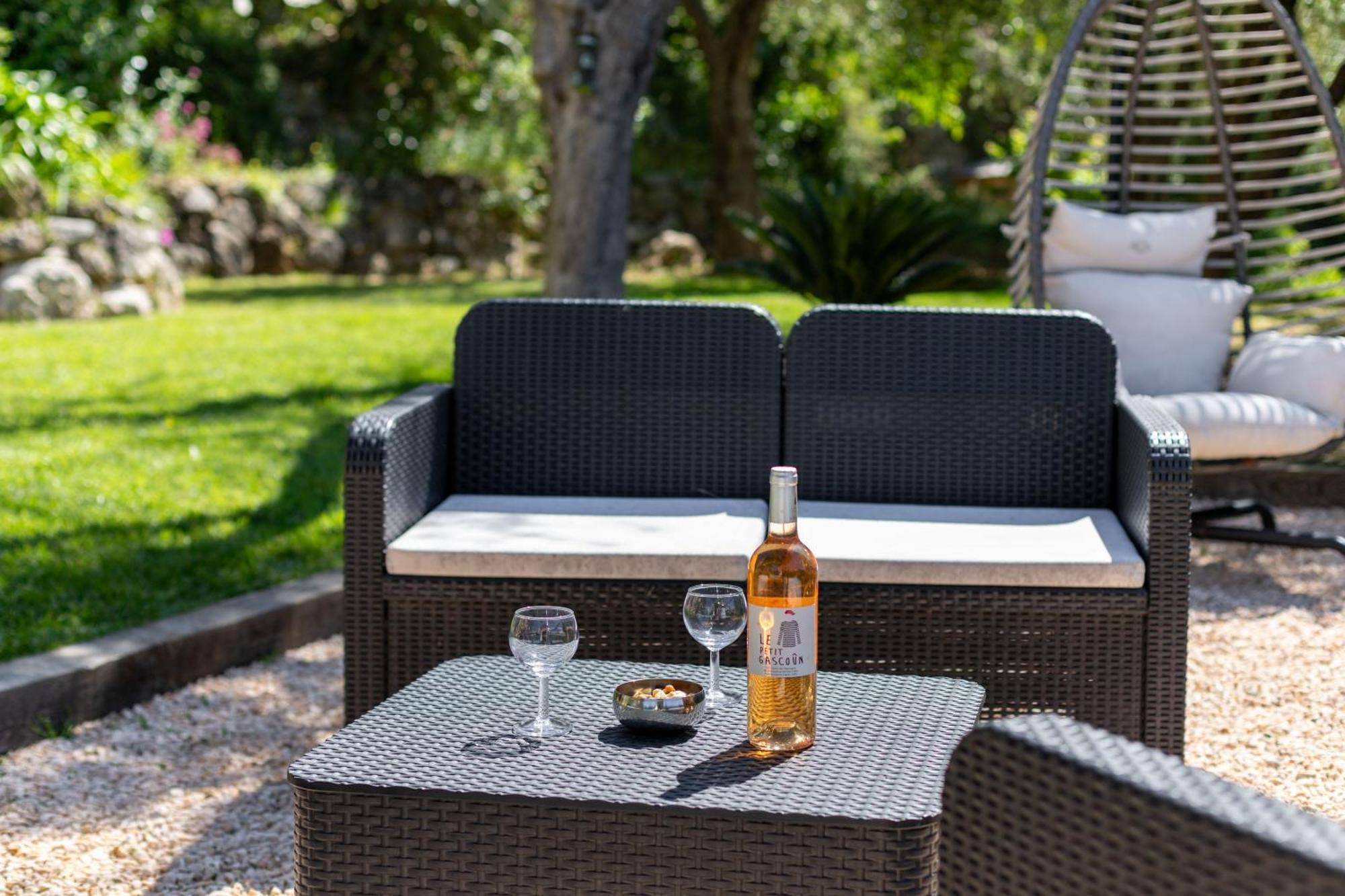 Summertime Villa Nice