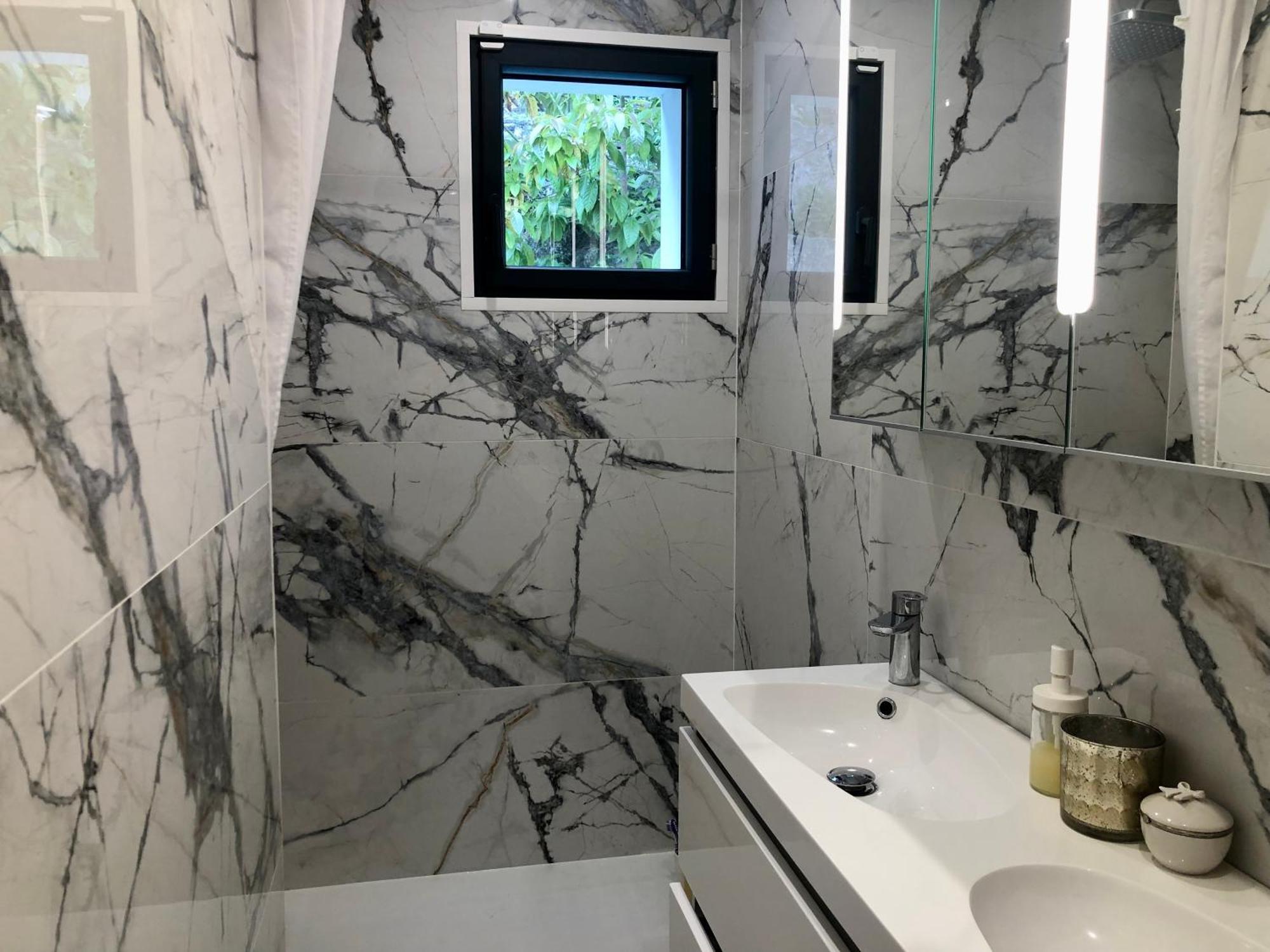 Apartment Jardin Avec Jacuzzi, Vue Et Montagne, Clim & Parking Nice