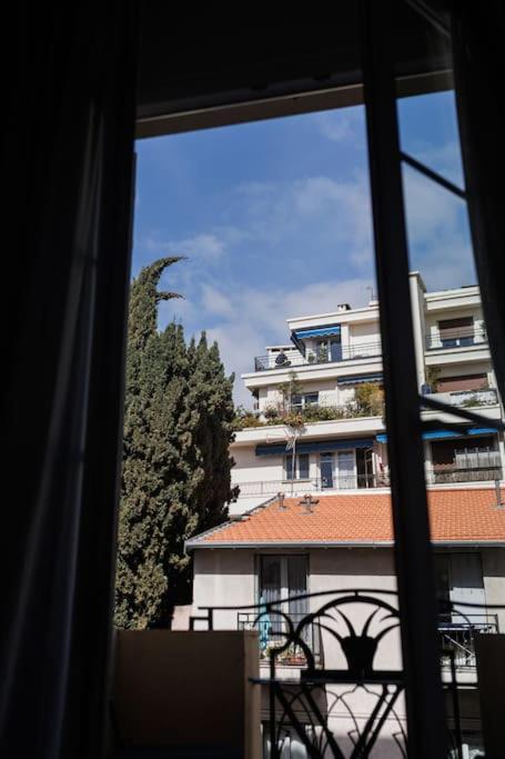 New Stylish 2 Min From The