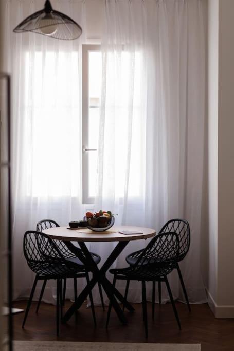 New Stylish 2 Min From The Apartment *