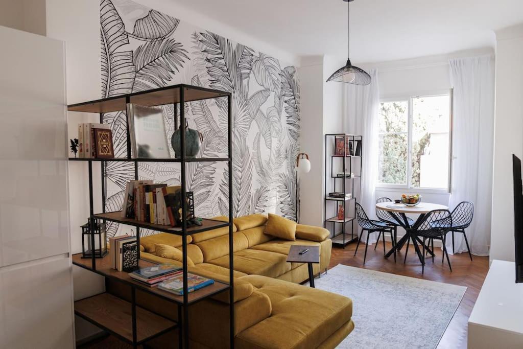 Apartment New Stylish 2 Min From The *