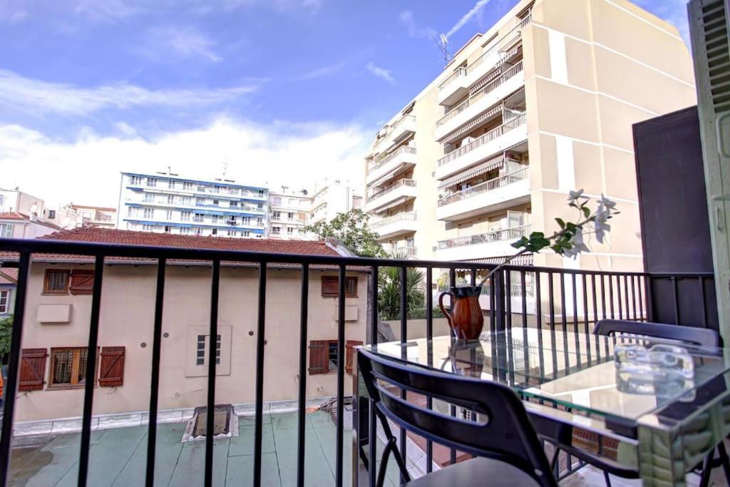 Apartment Sea In 2 Steps And Calm 1bd Appt With Balcony Nice