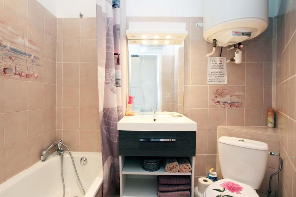 Apartment Sea In 2 Steps And Calm 1bd Appt With Balcony