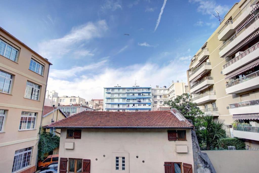 Sea In 2 Steps And Calm 1bd Appt With Balcony Apartment *