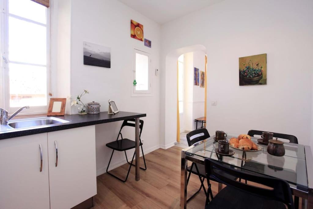 Apartment Sea In 2 Steps And Calm 1bd Appt With Balcony *