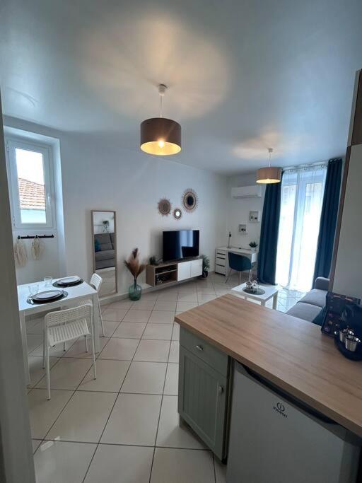 Apartment Dans Proche Nice