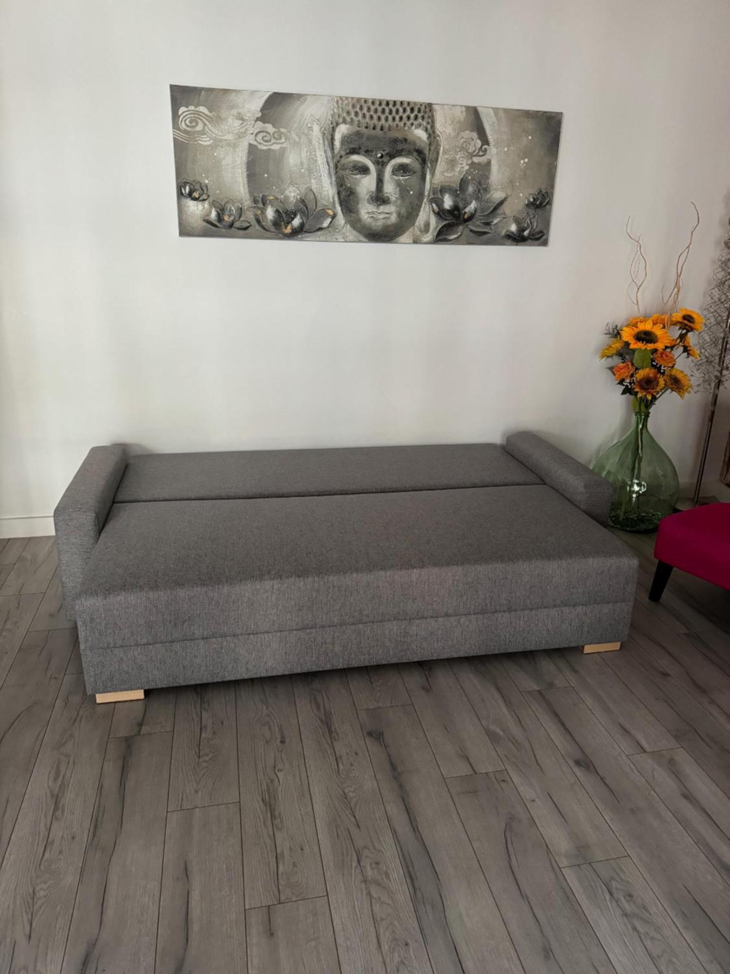 Gorgeous 2 Bedrooms Apartment