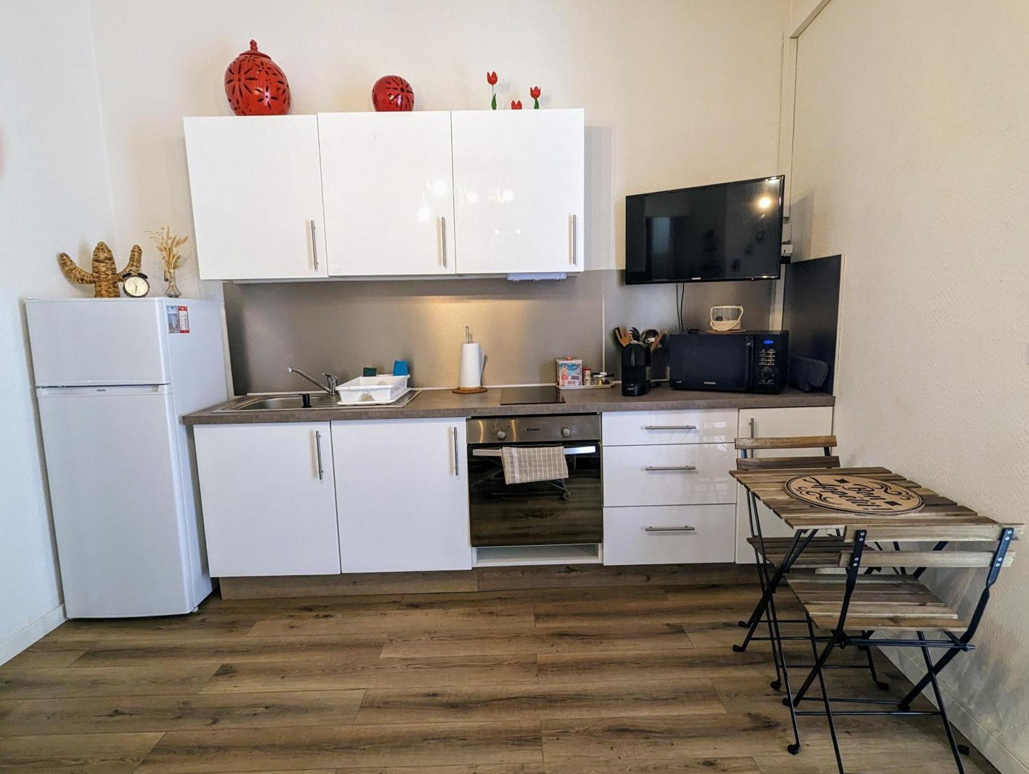 Cosy Proche Du Port Apartment