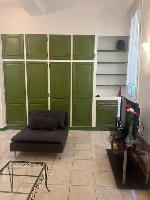 - Grand T2 Bis Proche De La Nice