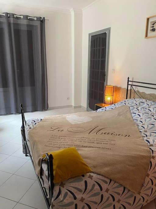 Holiday home Serenice - F2 Au Calme, Climatise, Wifi Et Parking Gratuit *