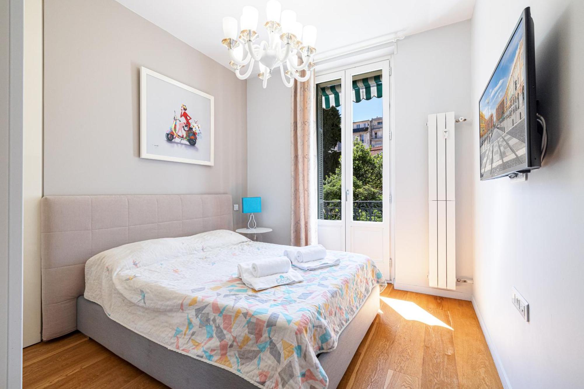 Joffre 49-d - Charming 2 Bedroom - Carre D'or *