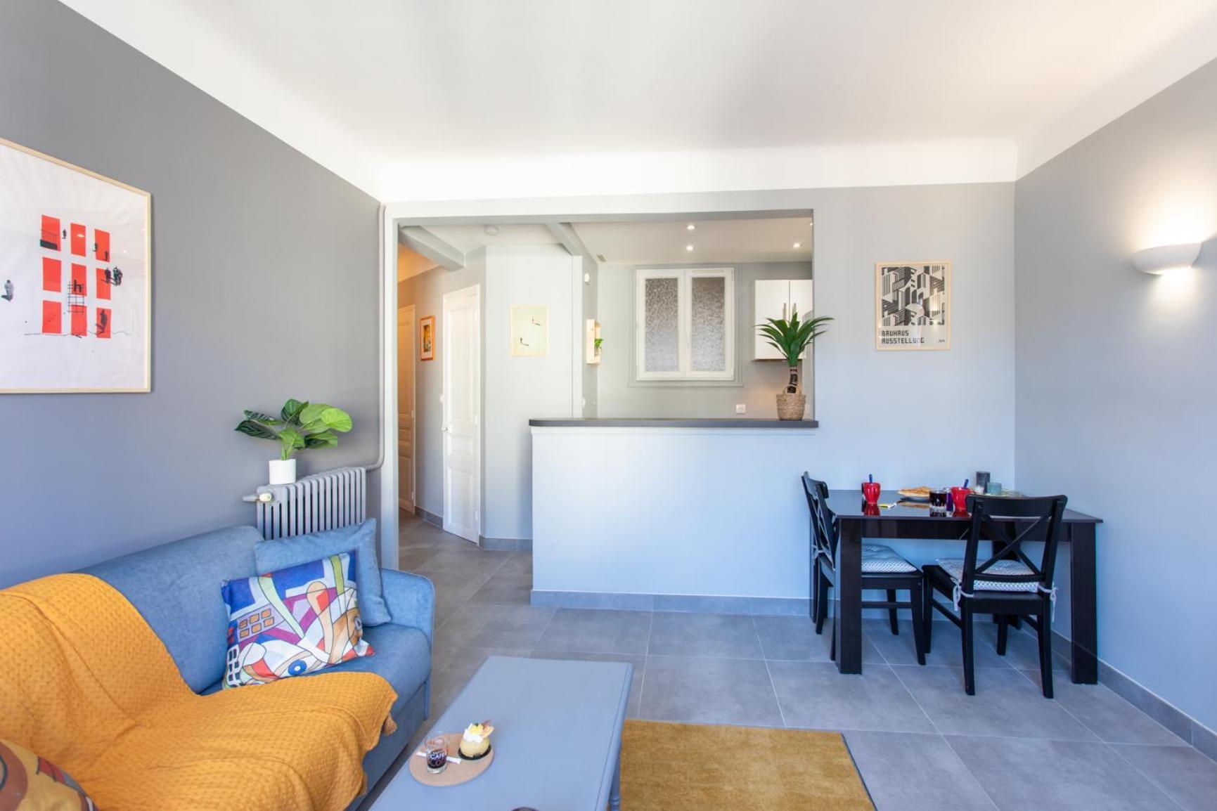 Apartment L12 Port Window 1bedroom Wifi 5mins & Nice's Cap *