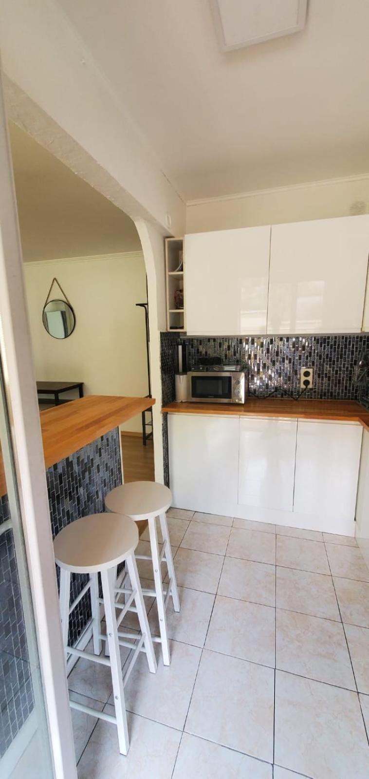 2 Pieces Proche * Nice