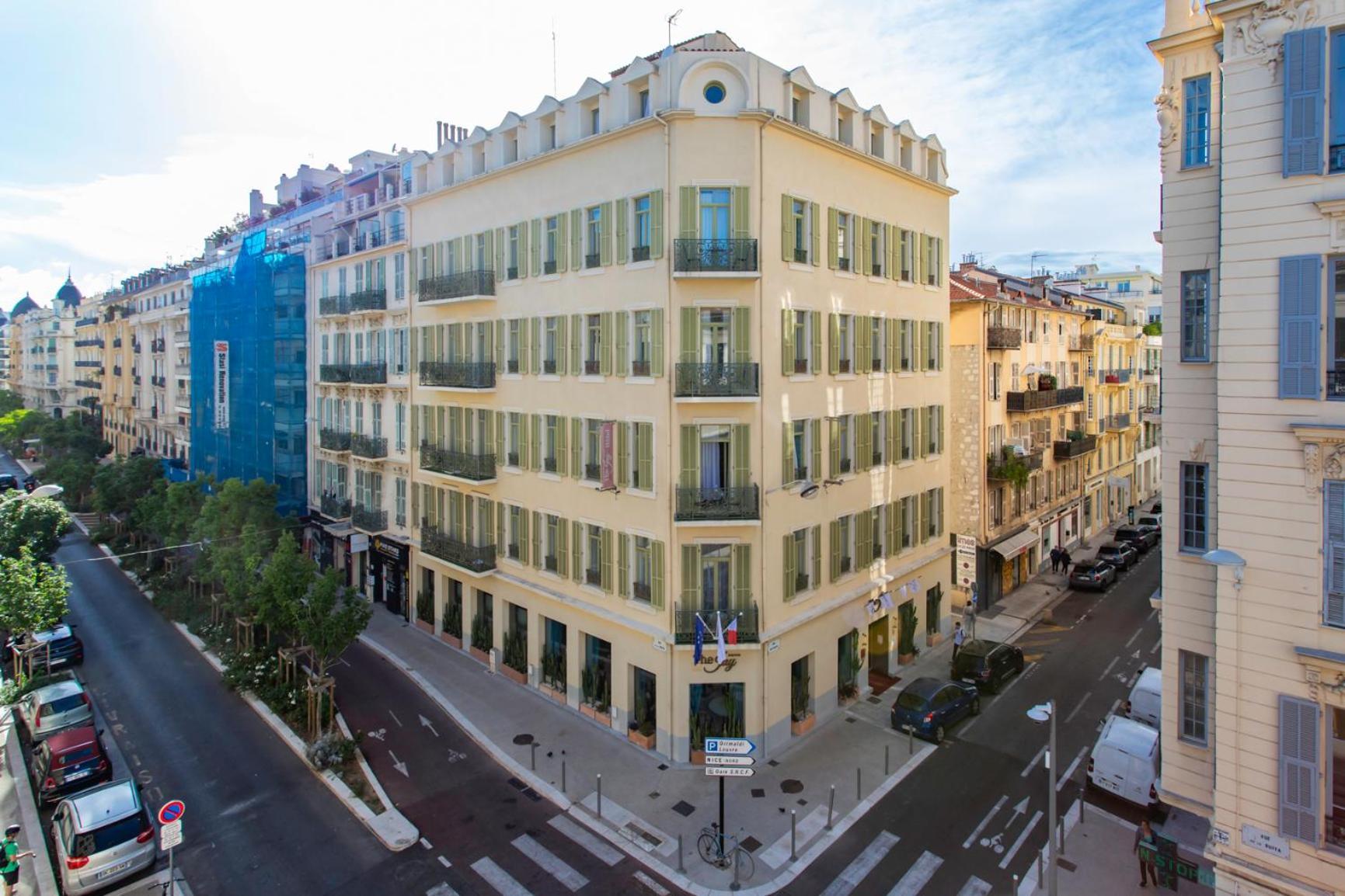 #13 Orange Ac Wifi Balcony 3mins Walk Sea Front * Nice