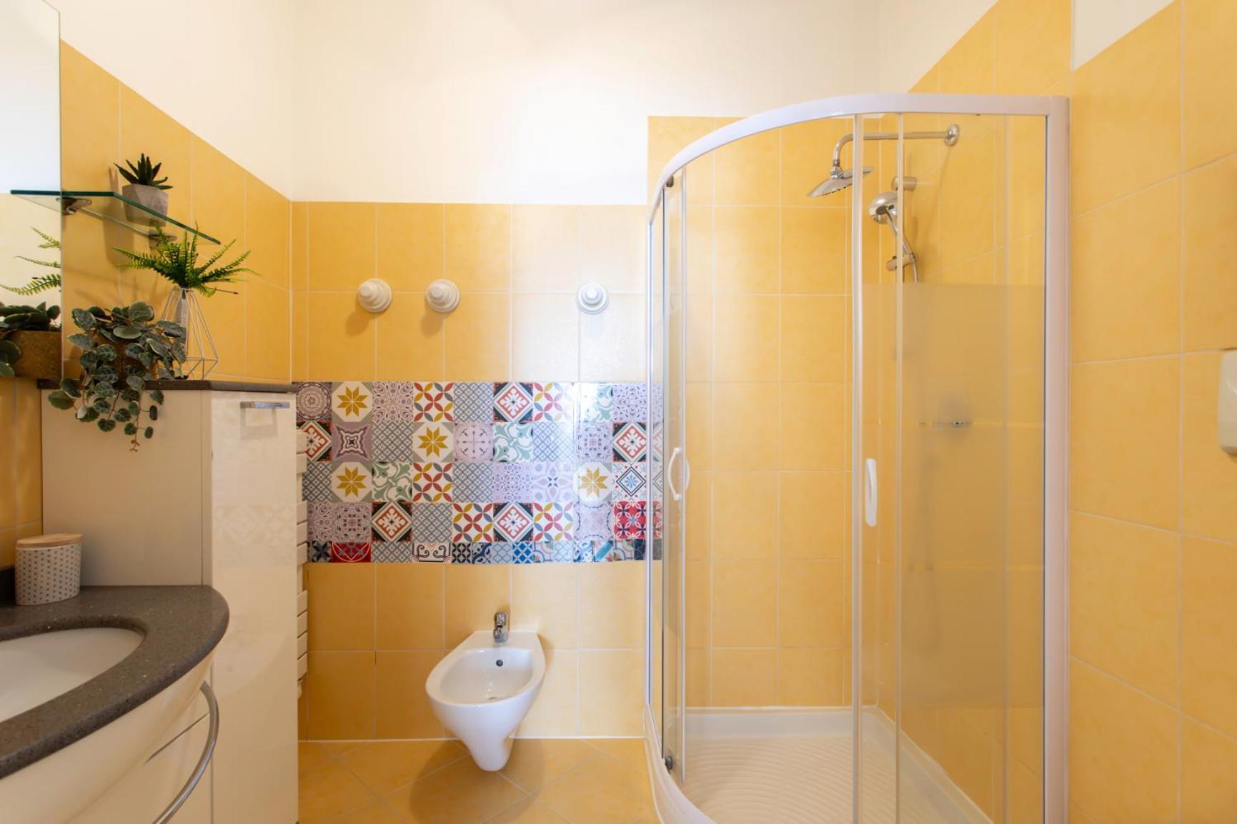 #13 Orange Ac Wifi Balcony 3mins Walk Sea Front