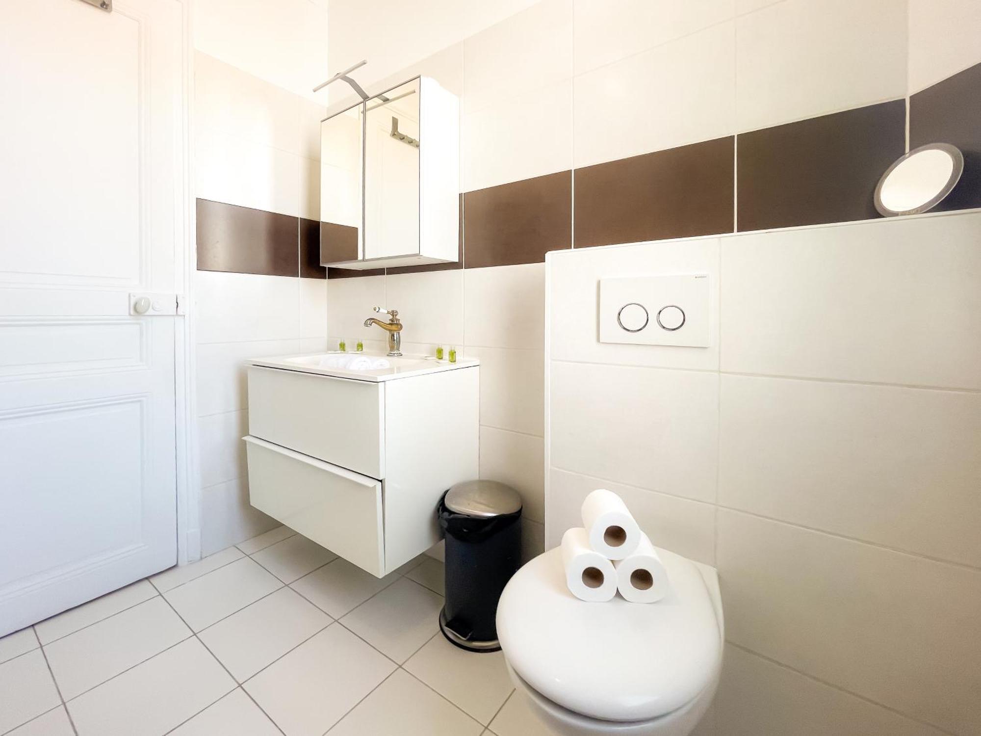 Gambetta Apartment