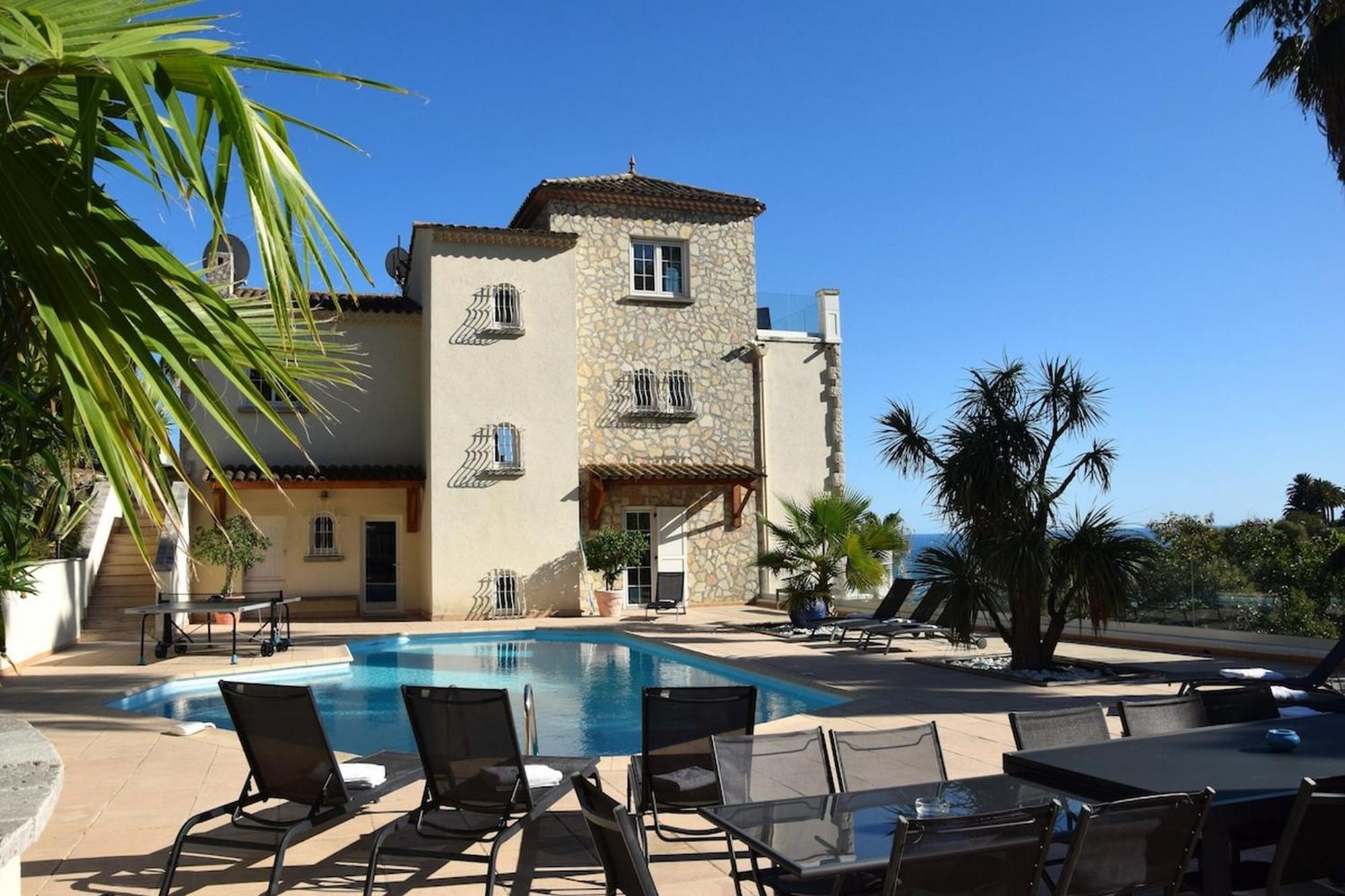 Luxury In * Nice
