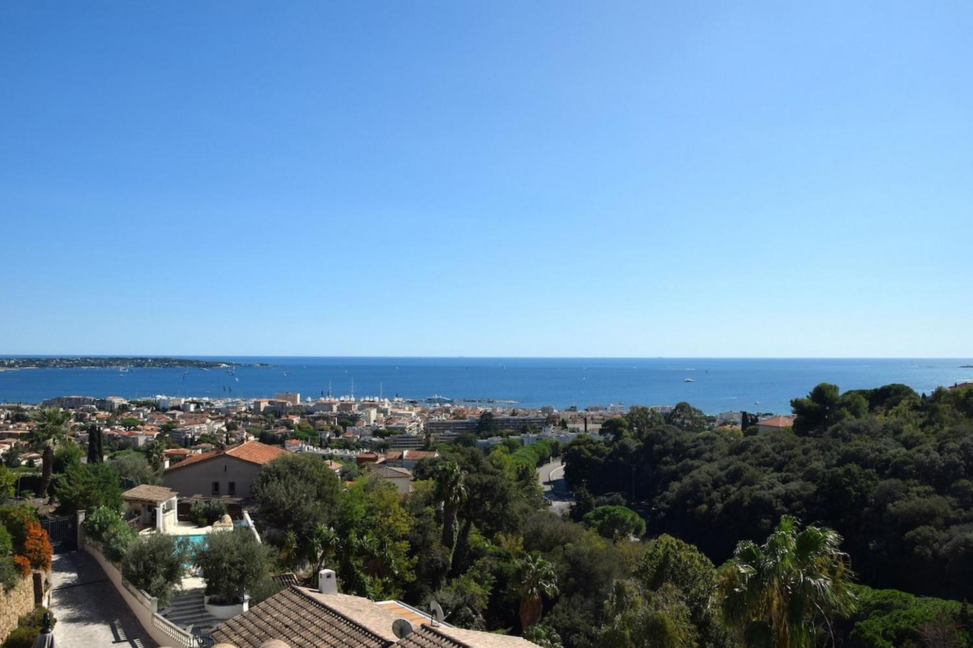 Holiday home Luxury In