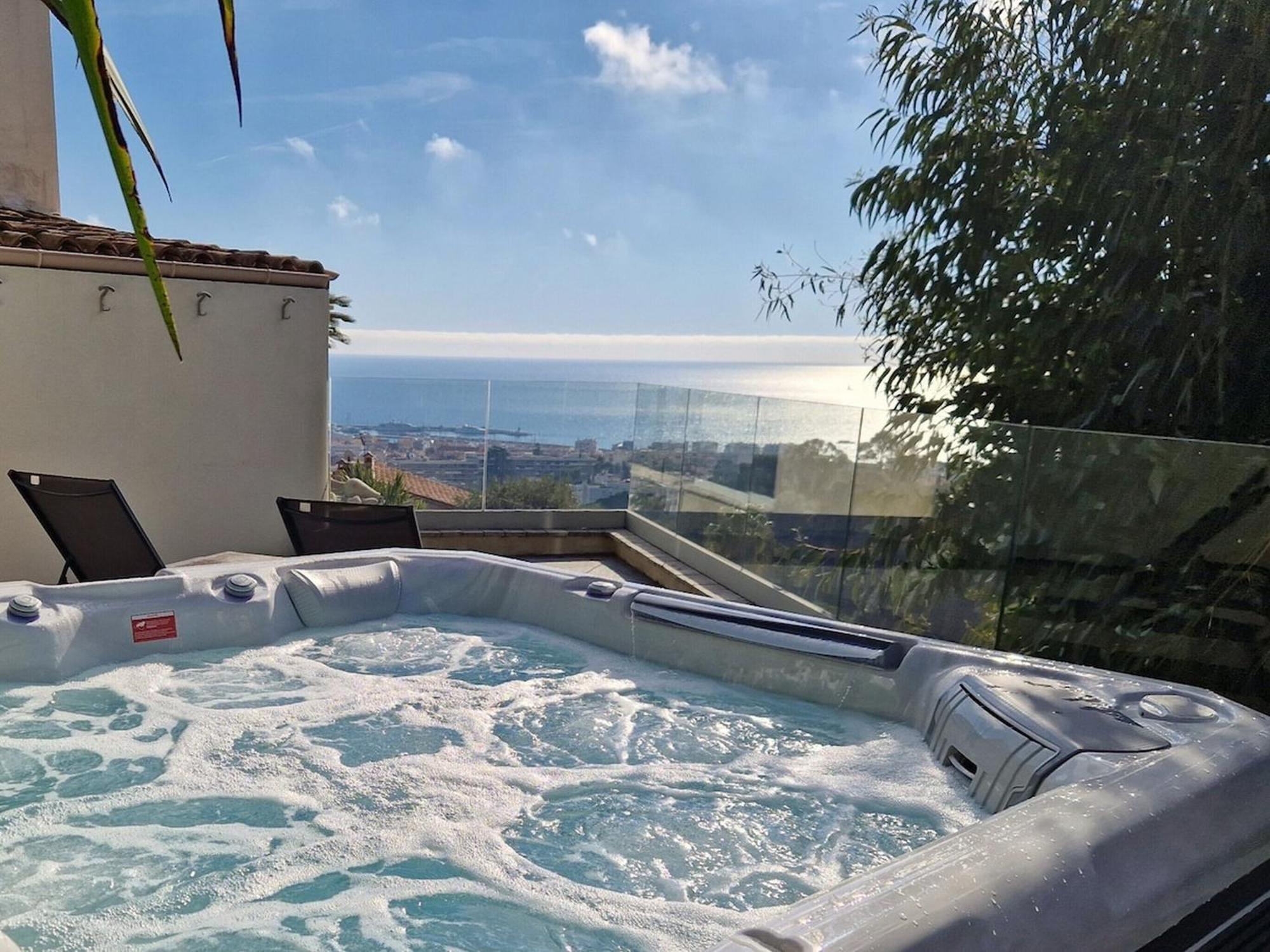Luxury In * Nice
