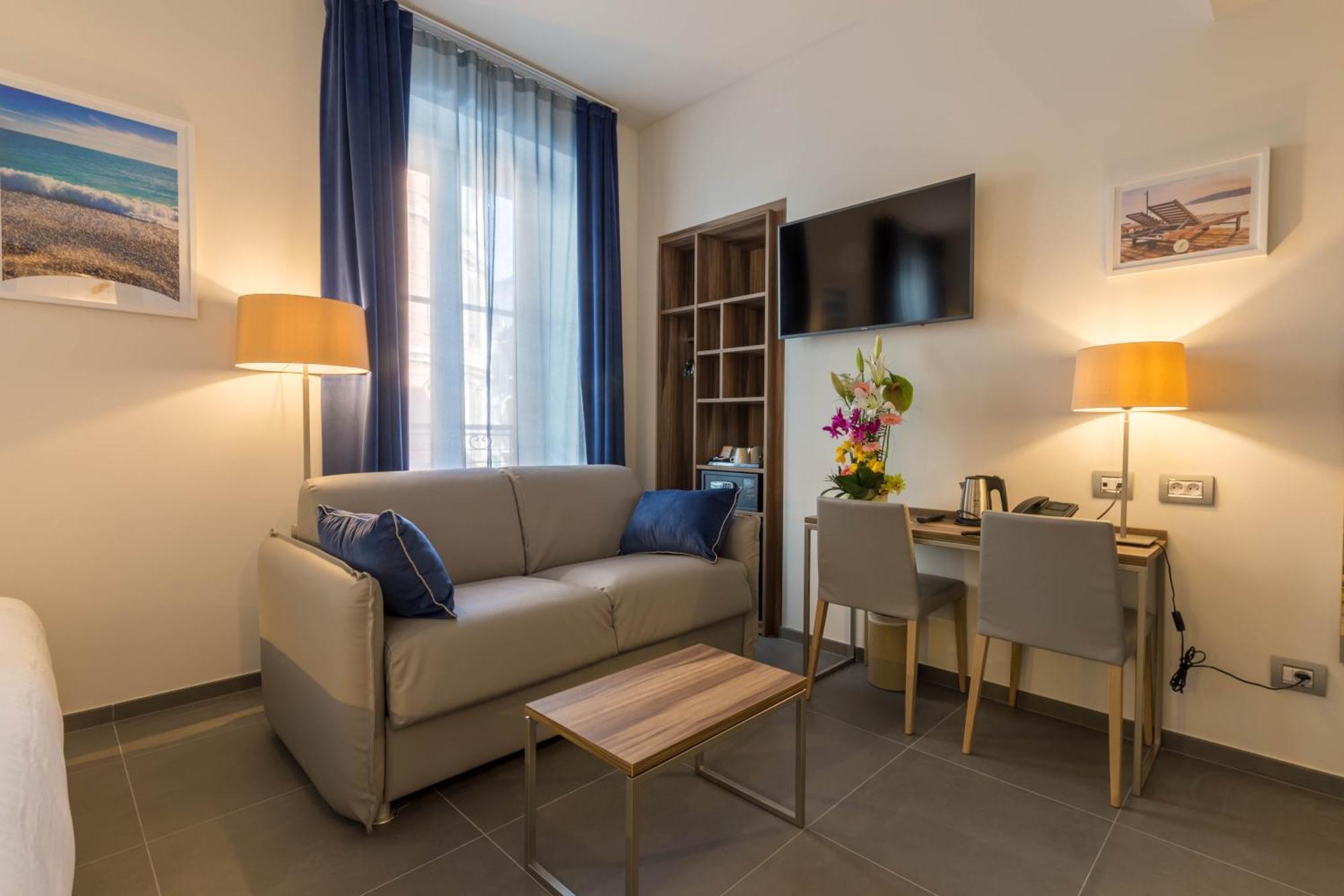 Azur Riviera 4* Nice