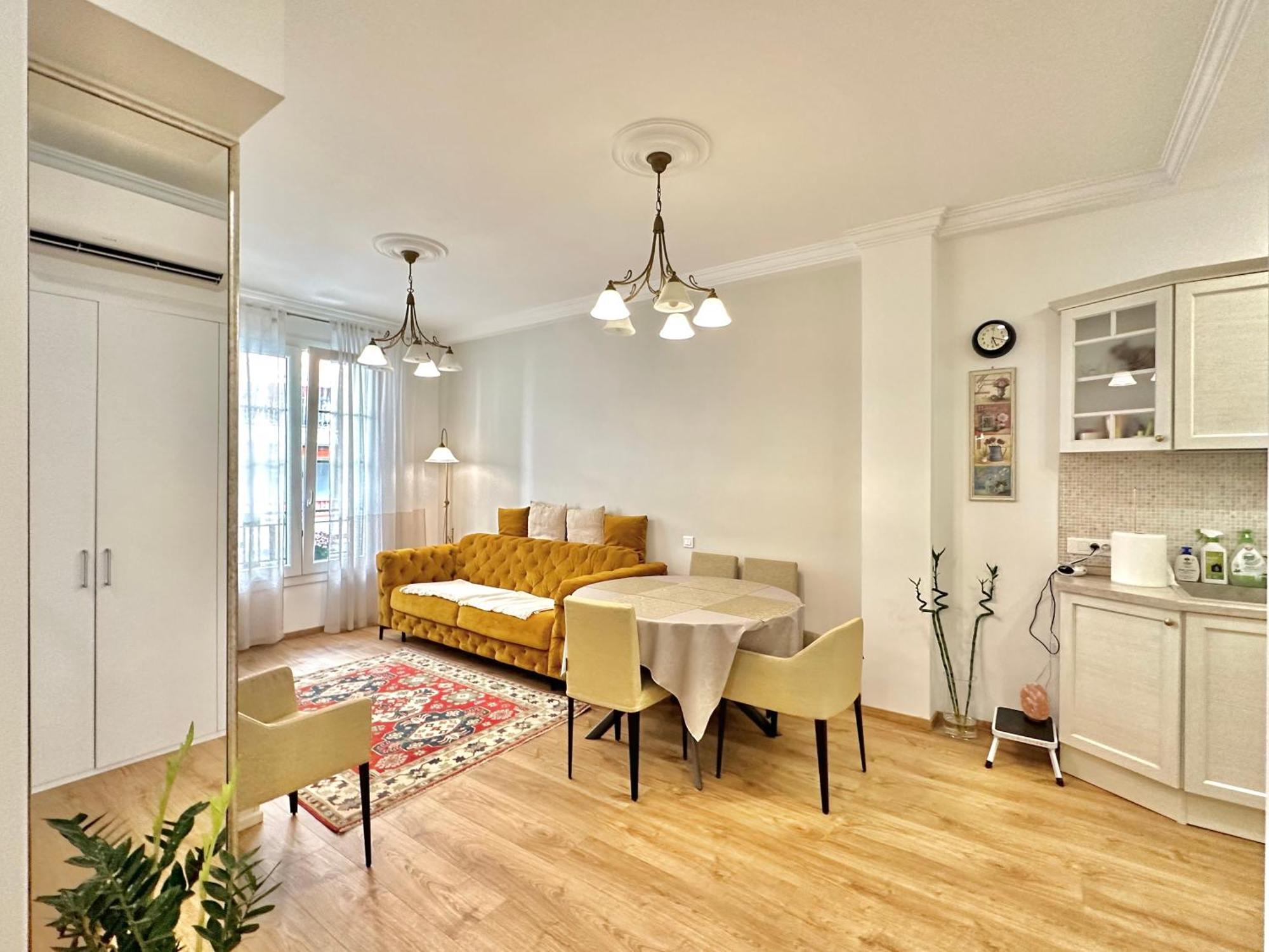 Luxe Hugo Negresco Apartment