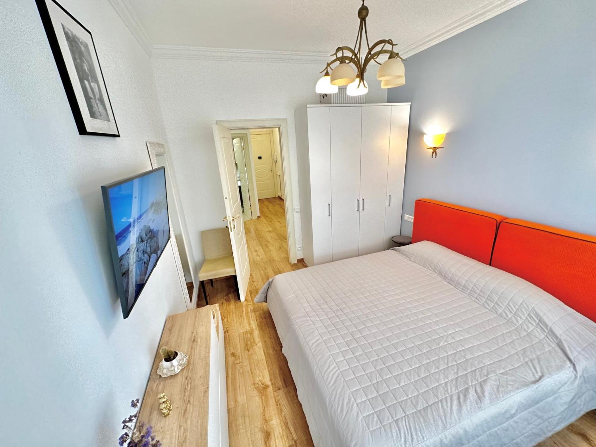 Luxe Hugo Negresco Apartment