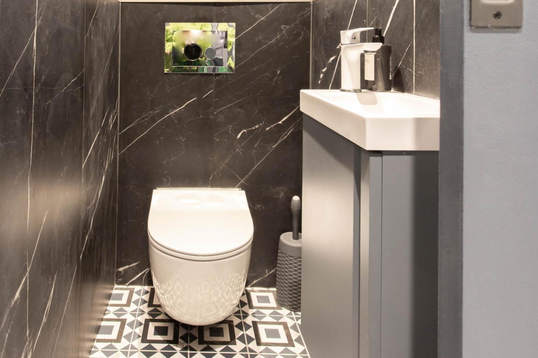 L48 Smart 1 Bdr Ac. Centre 10mins Sea Apartment *