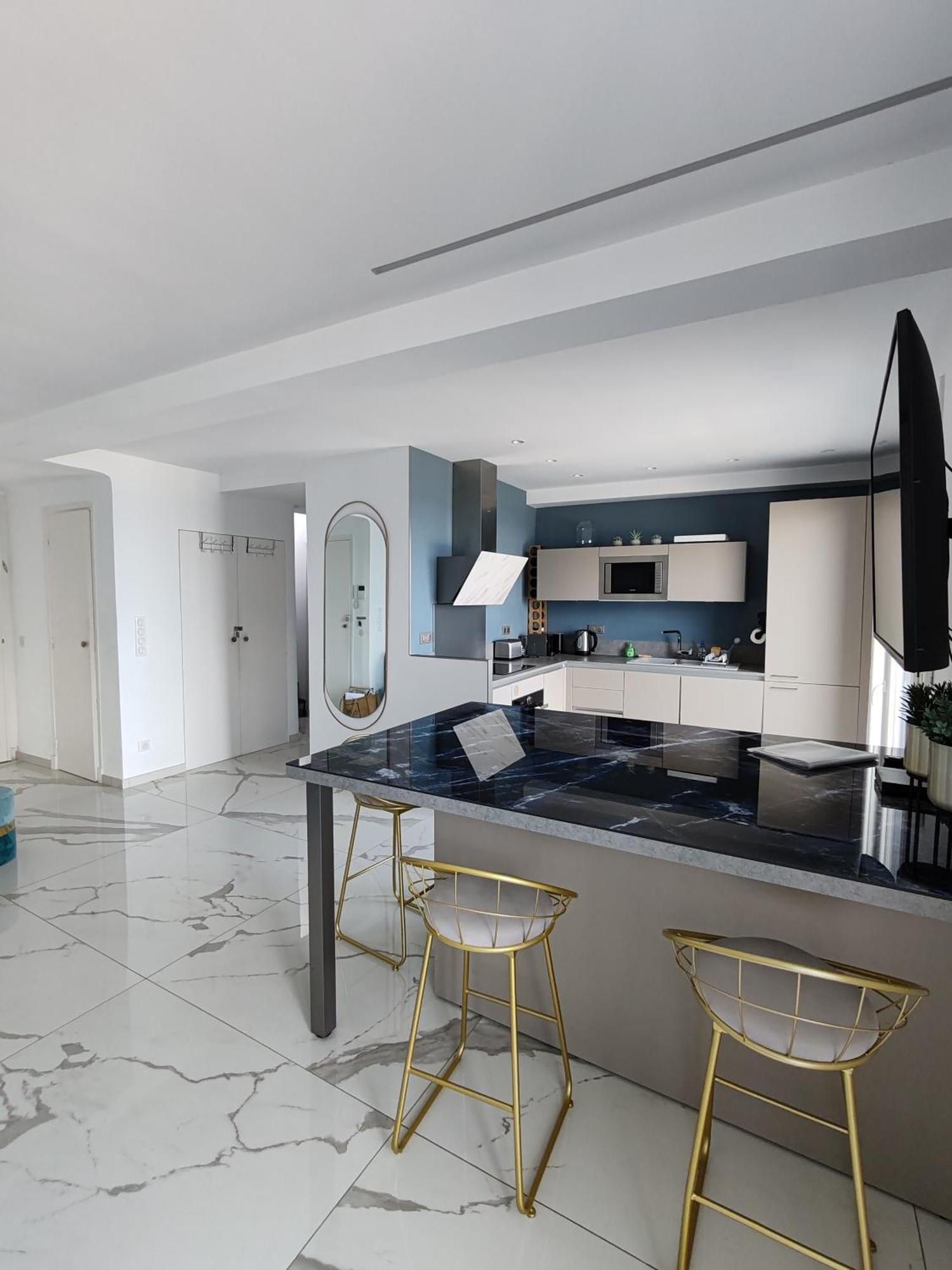 Front, Superbe Pour 4 Personnes Appartement