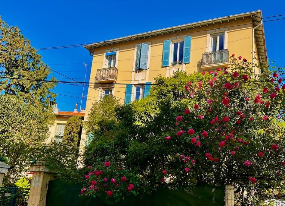 Apartamento Chic Renovated 2 Bedroom Entire Or Only Private In Liberation In With Garage On Demand, Ac, Wi-fi And Tram Access