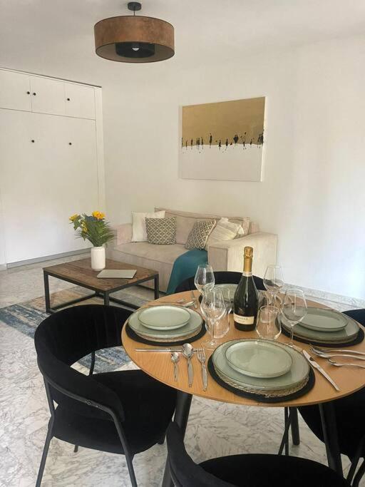 Cosy 2 P,a Deux Pas De La Plage, Calme-parking * Nice