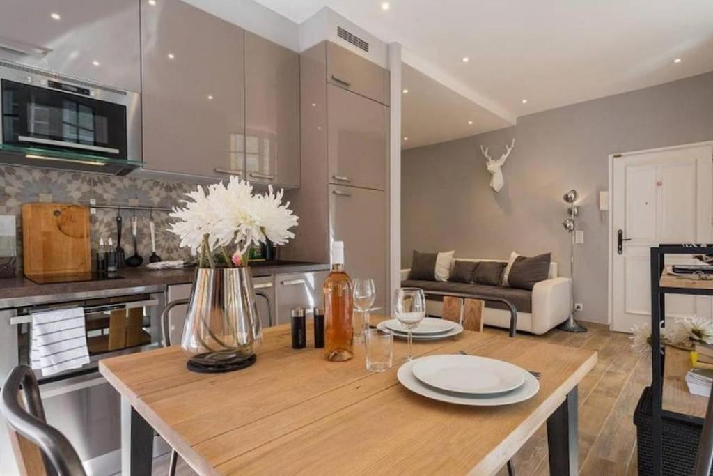 In Old Town - 2min Beach, Restaurant & Bars Apartment