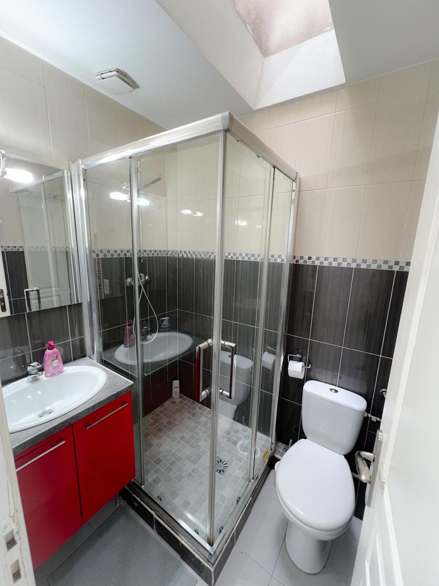 Republique Apartment *