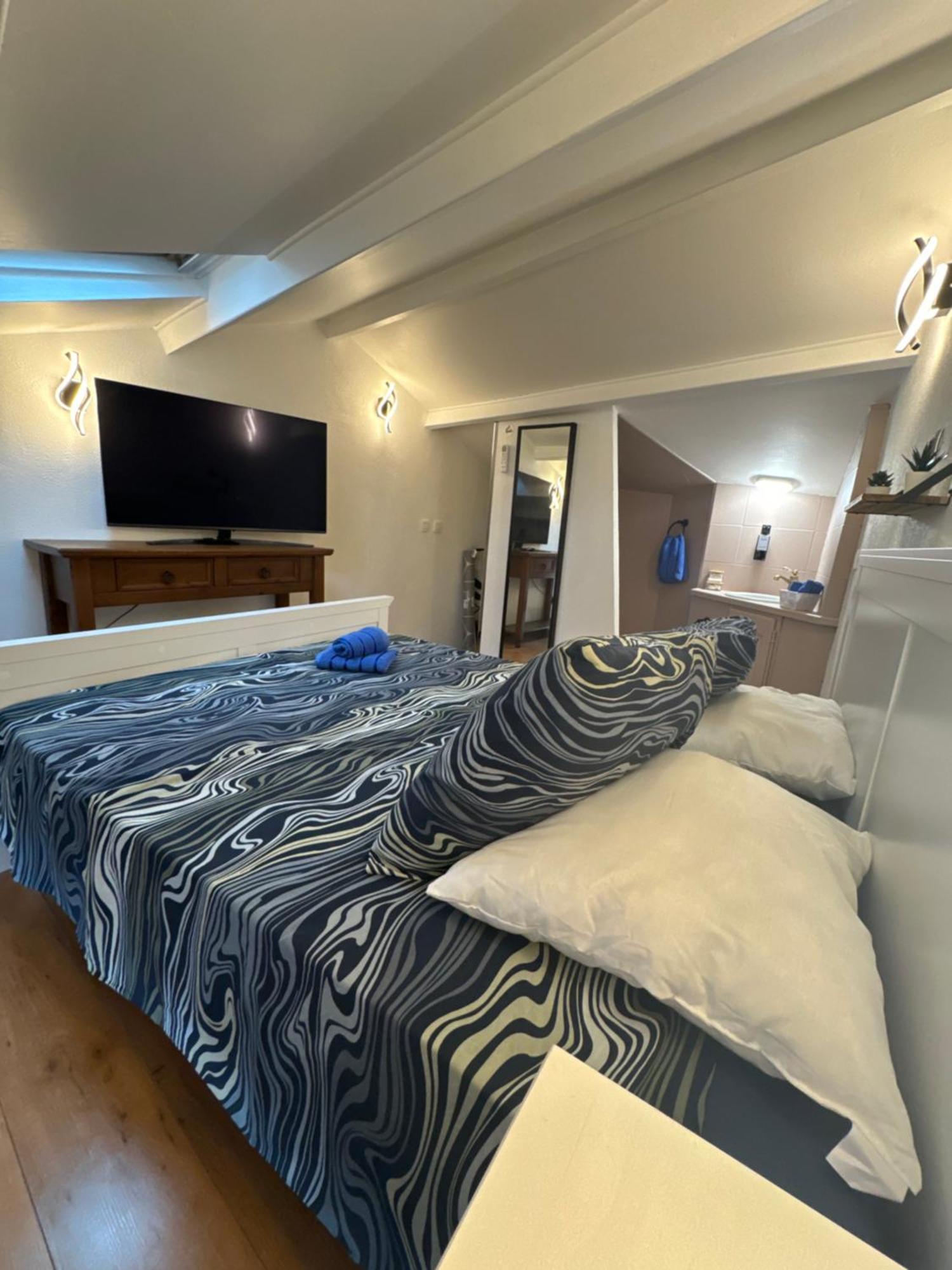 Duplex Proche Port De Nice