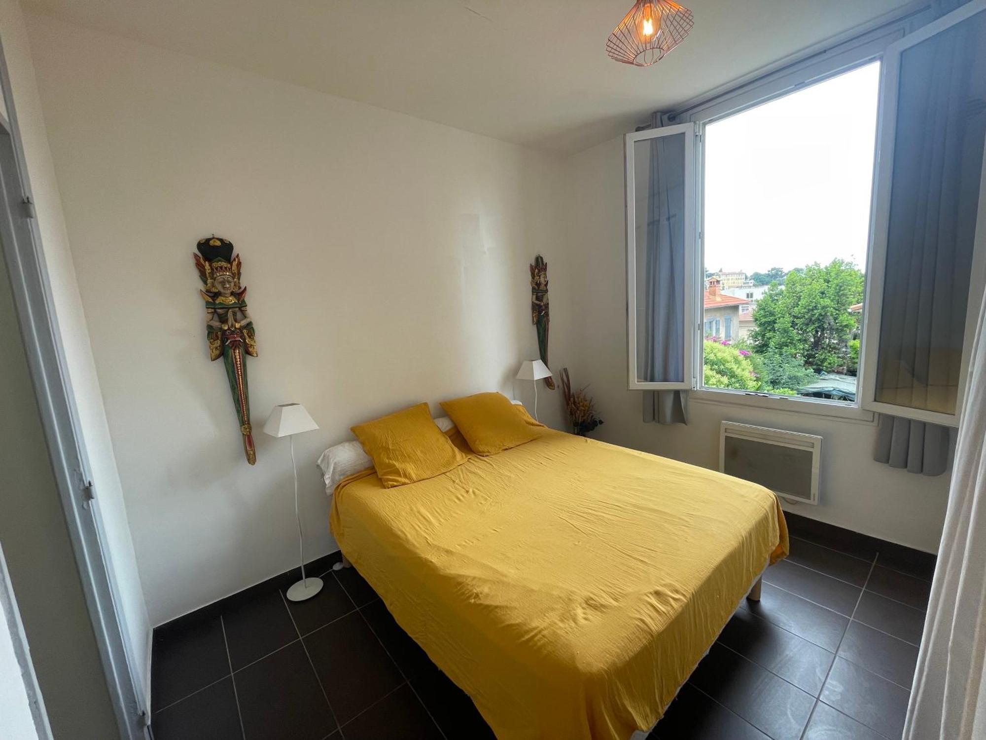 Charmant Dans Une Maison Nicoise Apartment *