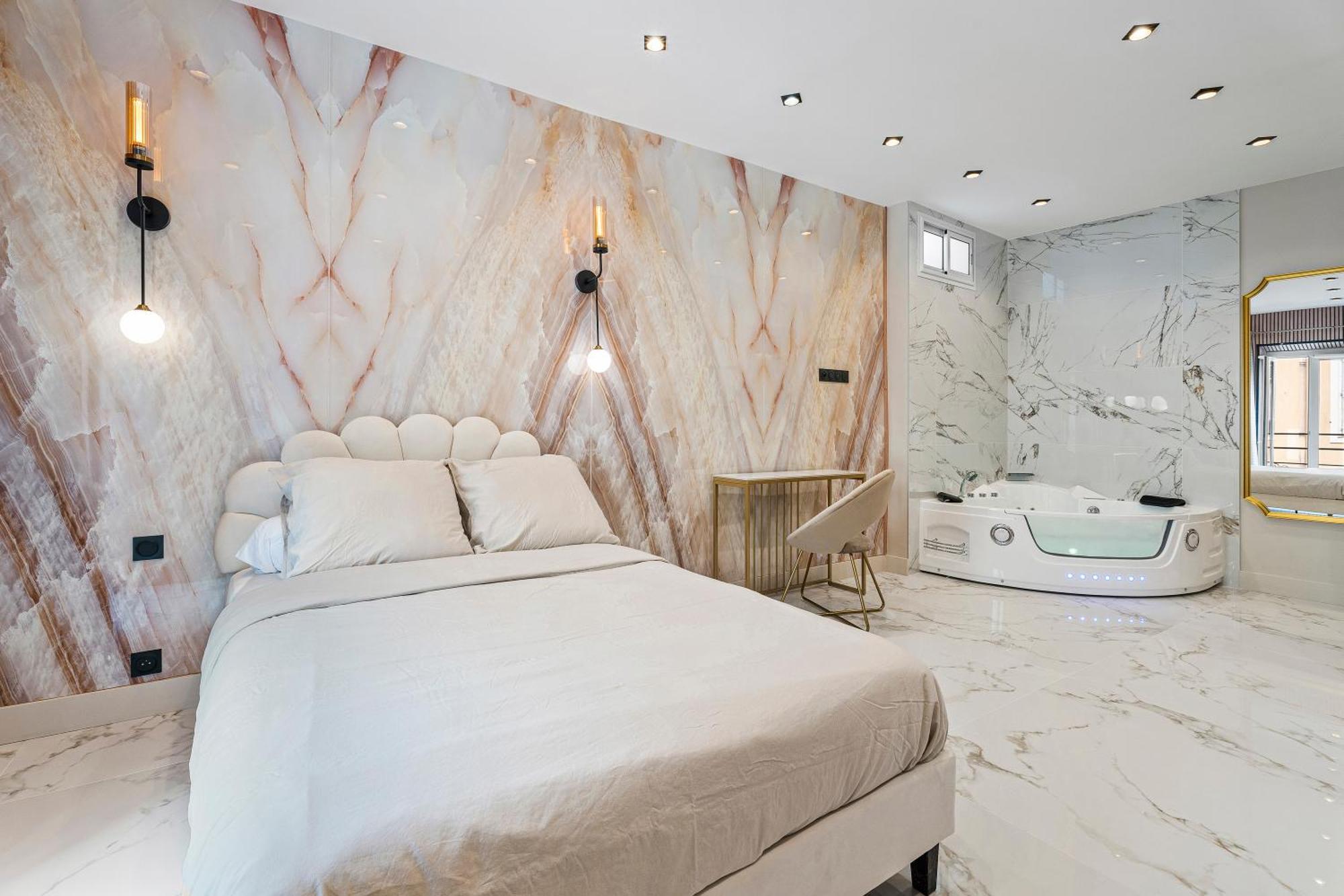 Renting - 8france - Luxury & Comfort Jacuzzi Massena Apartment