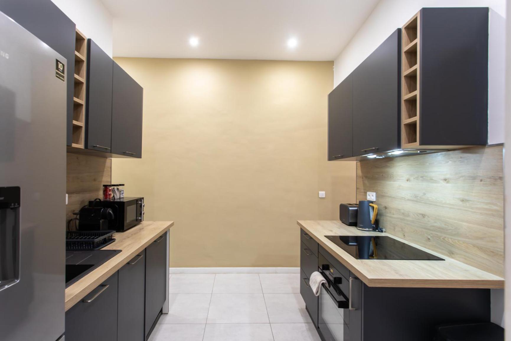L25 Au Coeur De La Vieille Ville- 2 Sdb Apartment *