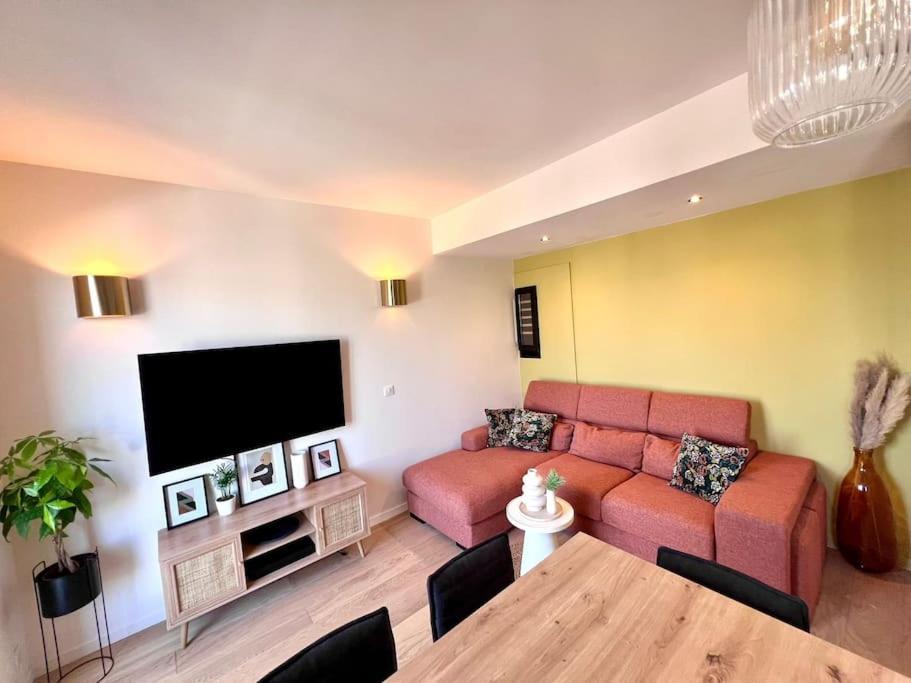 Apartment Charming Penthouse In - 10 Minutes From Seaside Nice