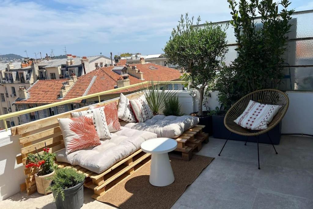 Apartment Charming Penthouse In - 10 Minutes From Seaside Nice