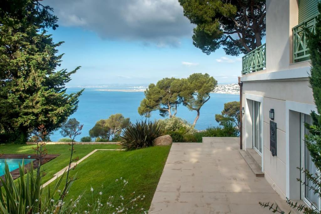 Seniff In Villa Nice
