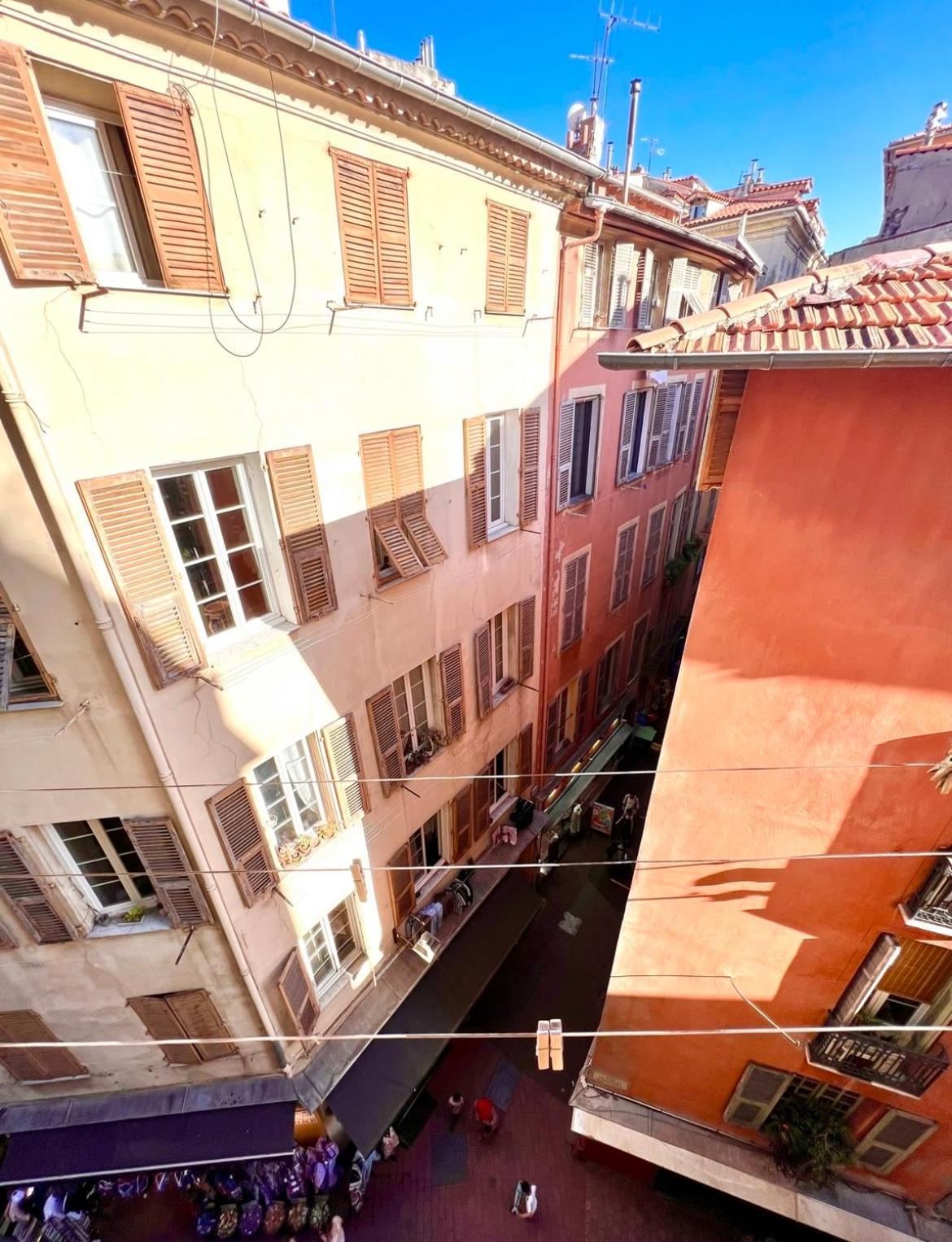 Collet Apartment