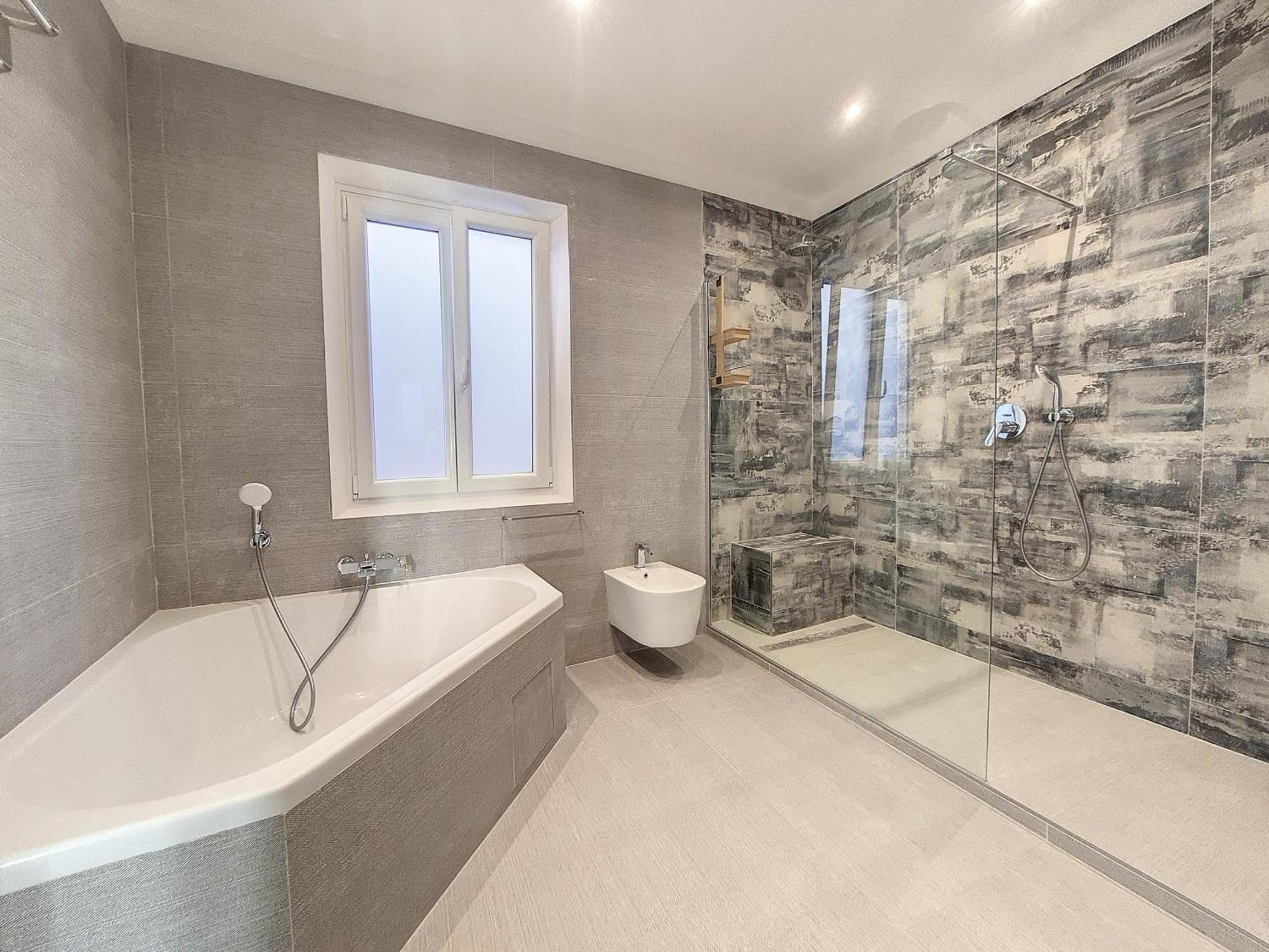 Apartment Nestor&jeeves - Brise De - Balcony - *